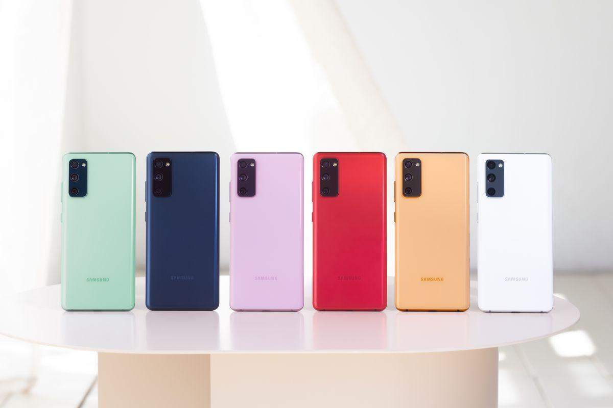 Samsung Galaxy S20 FE स्मार्टफोन को तीन वेरिएंट के साथ कर दिया गया है लाँच