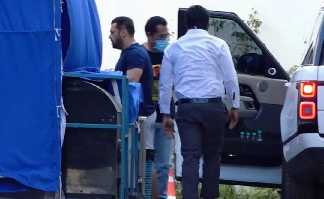 Salman Khan-Katrina Kaif: YRF स्टूडियो पहुंचे सलमान-कैटरीना, होने वाला है बड़ा धमाका