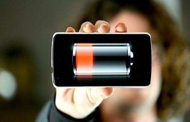 अगर स्मार्टफोन की बैटरी लाइफ जल्दी खत्म हो जाती है, तो आज ही ये खास काम करें