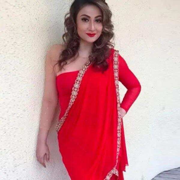 TV Actress: टीवी की इन हसीनाओं ने पर्दे पर निभाया ग्लैमरस सासू मां का किरदार