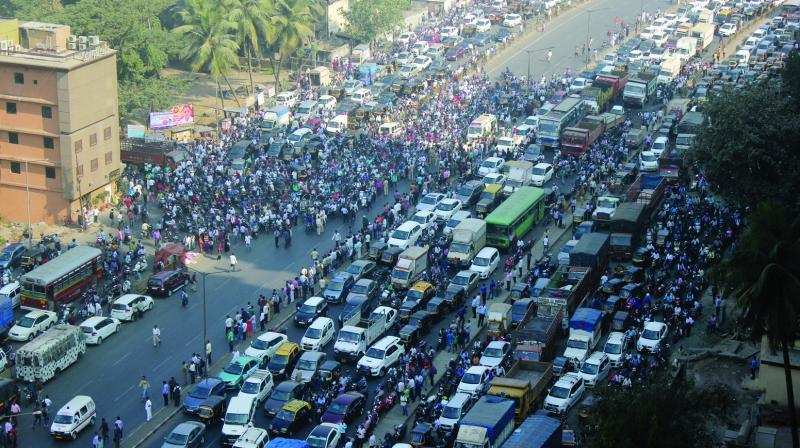 #ChakkaJaam: Farmers Protest: देखिए दिल्ली से जम्मू तक चक्काजाम के दौरान कहां क्या रहा असर