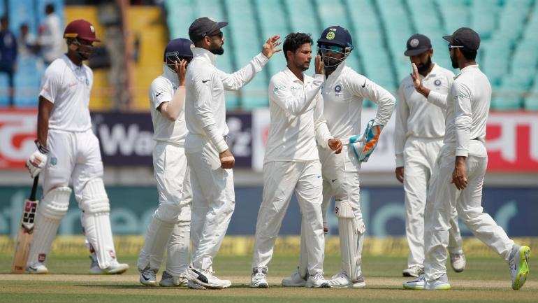 INDvsWI : विराट कोहली की इस छोटी सी चूक के कारण पहले दिन वेस्टइंडीज को आल आउट नहीं कर सका भारत
