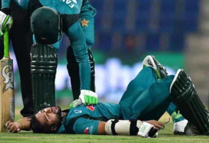 विश्व कप से पहले पाकिस्तान को झटका, चोटिल हुआ यह दिग्गज
