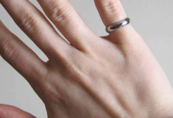 लोहे की अंगूठी के क्या फायदे हैं? - Quora