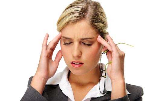 सिर दर्द की परेशानी को हल्के में लेने से पहले जरूर जान लें यह बात