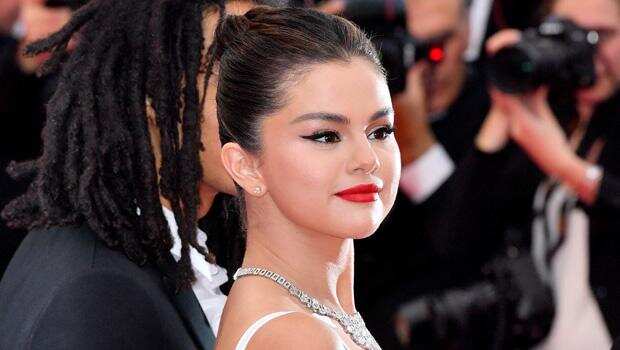 Selena Gomez Stuns In Silky Dress AfterJustin Bieber Admits He Was ‘Reckless’ InTheir Romance