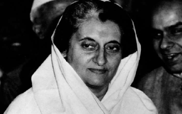 Indira Gandhi: 1977 की हार के बाद इंदिरा गांधी को दो बार जाना पड़ा था जेल, फिर से यूं पाई सत्ता….