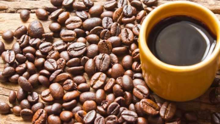 सुबह में खाली पेट कॉफी पीने की आपकी आदत पद सकती है आपके दिल पर भारी