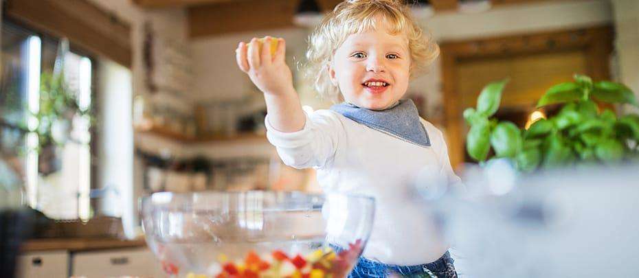 छोटे बच्चों को सेहतमंद रखने के लिए, बच्चों की डाइट में शामिल करें यह खास आहार