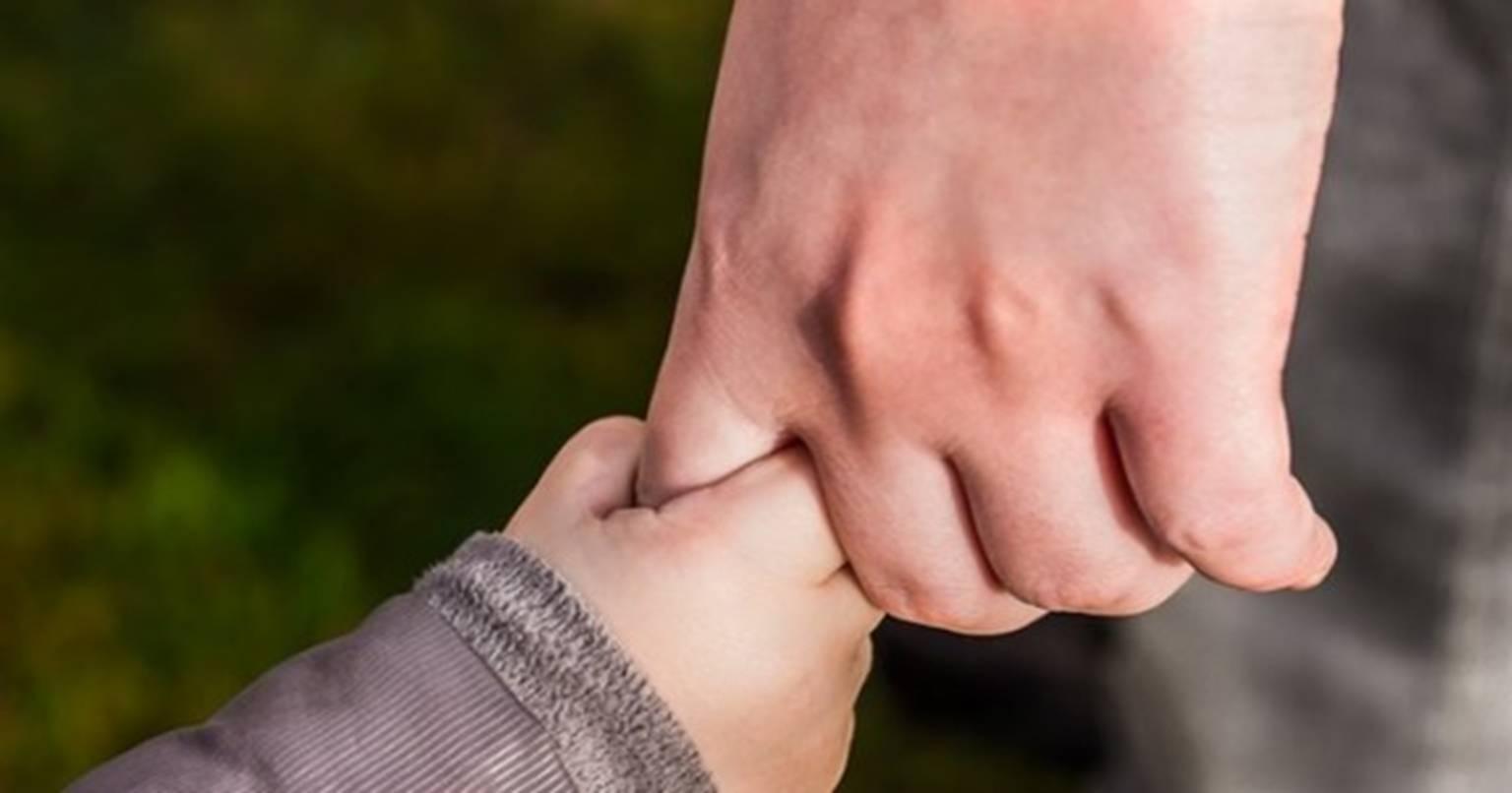 मां में होता है एक “लव हार्मोन” जो अपने बच्चों के खतरे में पड़ने पर करता है उनकी मदद!