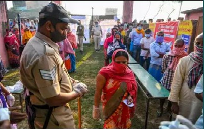 Bihar Voting 2020 today: दरभंगा रैली से PM मोदी की हुंकार, कहा-रोजगार के मिलेंगे ज्यादा अवसर….