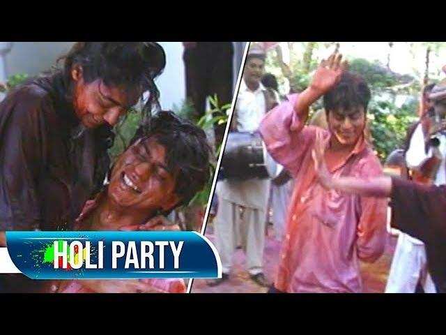 Holi 2021: वायरल हो रही गौरी खान और शाहरूख की तस्वीर, होली के रंगे में डूबे लवली कपल