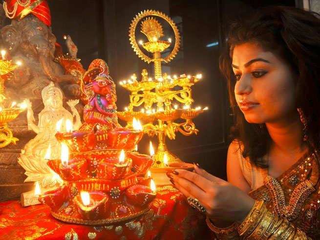 अक्षय तृतीया 2019: ये है अक्षय तृतीया का शुभ मुहूर्त, देवी लक्ष्मी की कृपा पाने के लिए ऐसे करें पूजा