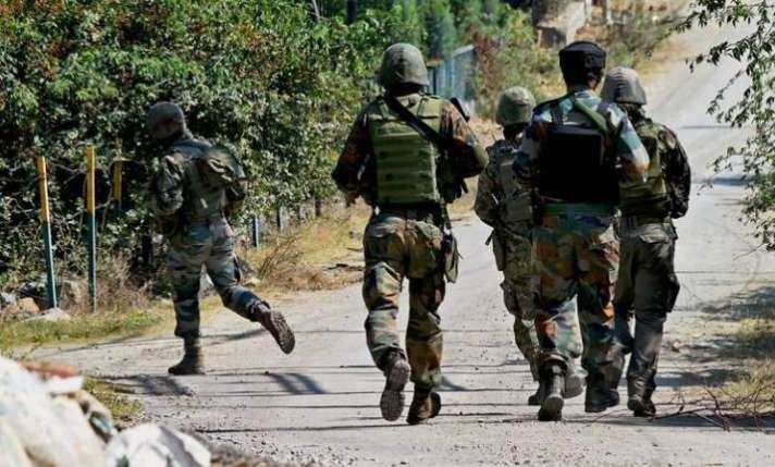 जम्मू-कश्मीर में आतंकवादियों की गोलीबारी में एक सैनिक घायल