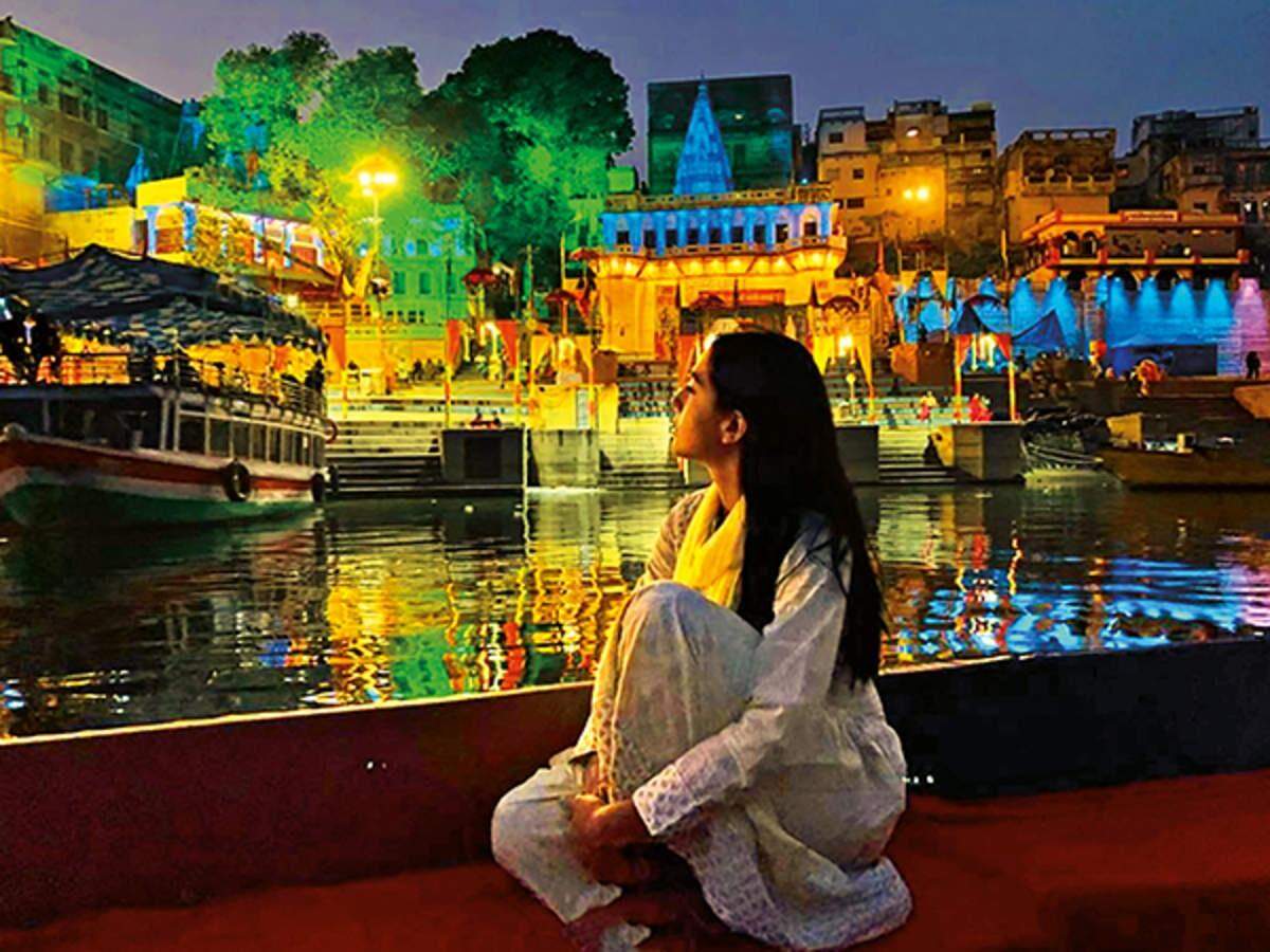 जब बॉलीवुड के इस डायरेक्टर से सारा अली खान ने हाथ जोड़कर मांगा था काम