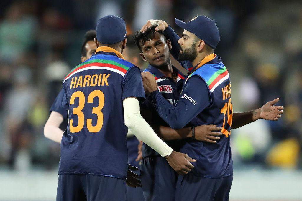 AUS vs IND: पहले  T20I मैच में टीम  इंडिया ने  ऑस्ट्रेलिया को दी करारी मात, 11 रनों से जीता मुकाबला