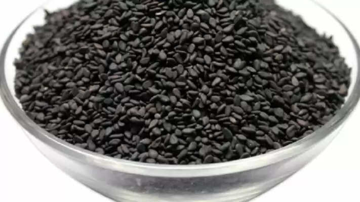 black sesame: काले तिल सेहत के लिए बेहद फायदेमंद होते हैं, पढ़ें इसके बारे में