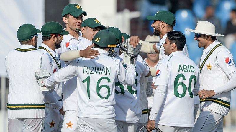 ENGvPAK 1st Test: दूसरे दिन  पाकिस्तान ने इंग्लैंड पर बनाया दबाव, मेजबान टीम का स्कोर 92-4