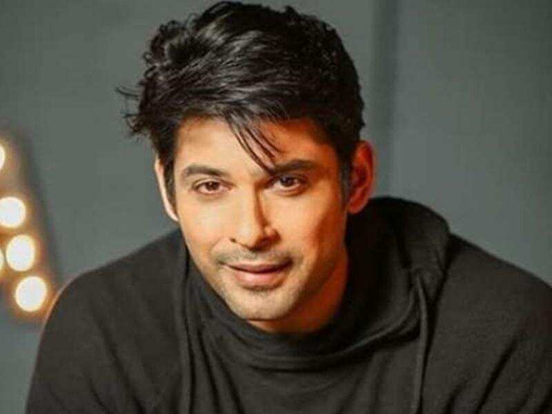 Siddharth Shukla: सोशल मीडिया पर वायरल हो रहा सिद्धार्थ शुक्ला और सोनिया राठी का किसिंग वीडियो