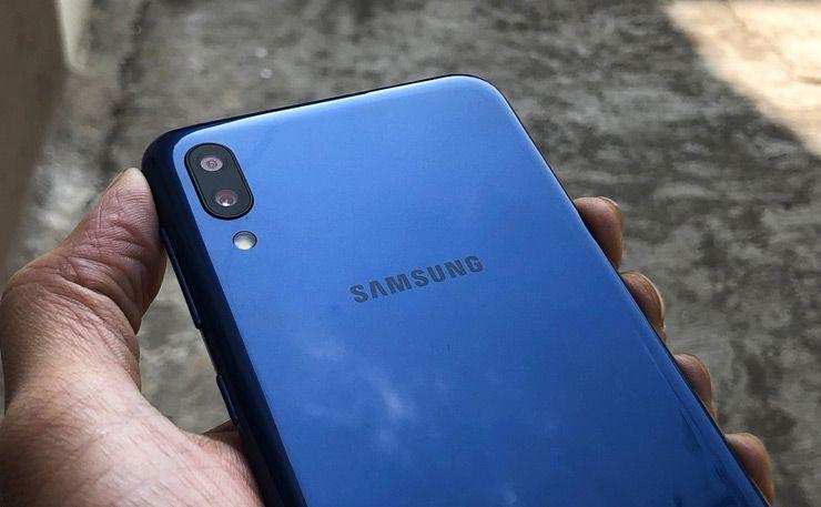 सैमसंग के इस स्मार्टफोन को खरीद सकते हो 9,000 रूपये से कम कीमत में