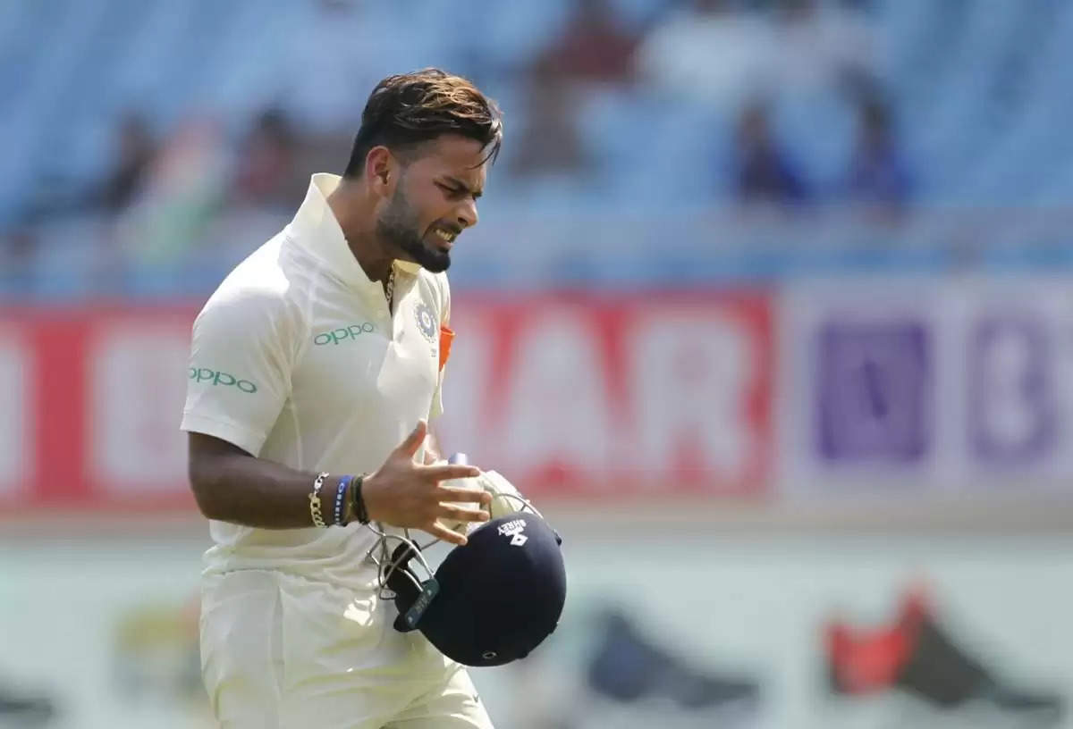 Breaking : Rishabh Pant  निकले कोरोना पॉजिटिव , इंग्लैंड में मुश्किल  में पड़ी टीम इंडिया