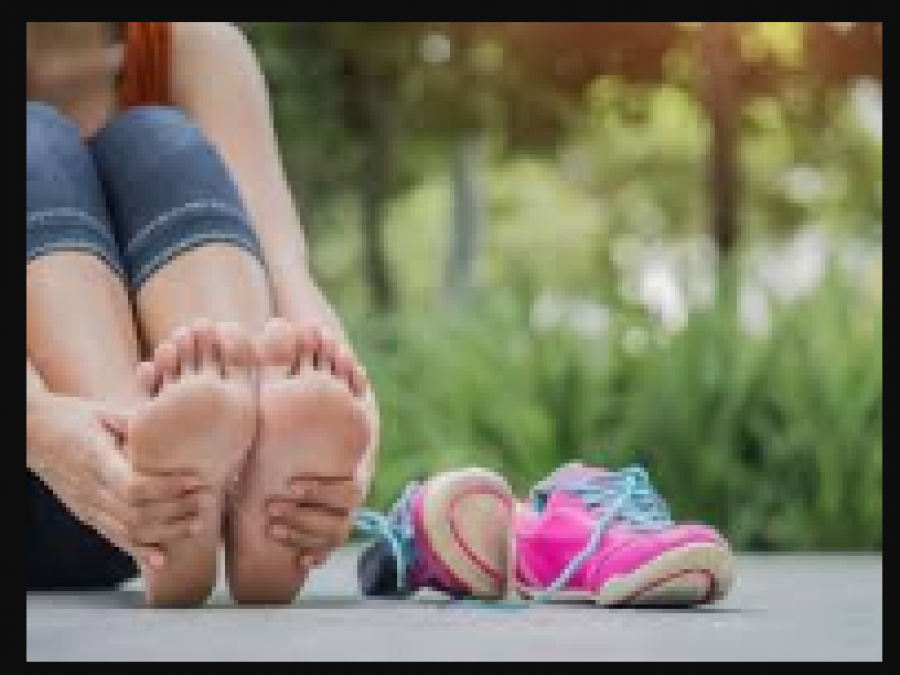 ठंड में पैरों की उंगलियों पर होने वाली सूजन का इलाज