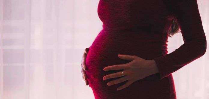 गर्भवती महिलाएं न करें ये  काम, वरना पैदा हो सकता विकलांग बच्चा