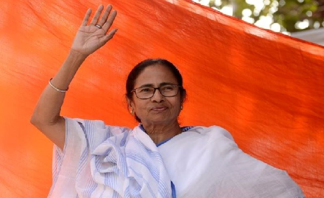 Bengal Election 2021: ममता बनर्जी से मिले राजद नेता तेजस्वी यादव, चुनावी गठबंधन की अकटलें तेज….