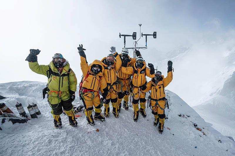 माउण्ट एवरेस्ट पर स्थापित हुआ दुनिया का सबसे ऊंचा मौसम स्टेशन