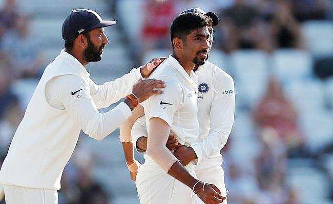 इंग्लैंड के दिग्गज ने चुना इस गेंदबाज को जिसके दम पर टीम इंडिया किसी  को भी दे  सकती है मात