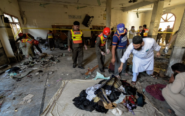Peshawar Blast today: पेशावर के मदरसे में जोरदार धमाका, कई लोगों की मौत, 70 से ज्यादा घायल…..