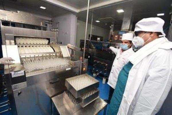 Union Minister Gadkari ने विदेश से कच्चे माल मंगवाकर शुरू कराया रेमडेसिविर का उत्पादन