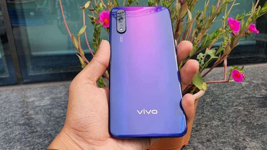 Vivo Z1x स्मार्टफोन को आप छूट के साथ खरीद सकते हो, कीमत है इतनी