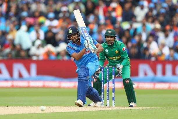 वेस्टइंडीज के खिलाफ पहले वनडे मैच में रोहित शर्मा ने तोड़ा ​सचिन और सौरव का यह खास रिकॉर्ड्स