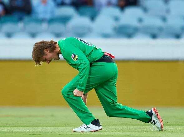 जानिए  आखिर क्यों  कंगारू लेग स्पिनर Adam Zampa को एक मैच के लिए बैन किया गया