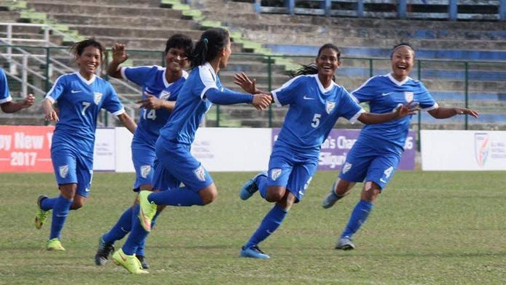 महिला फुटबाल : भारतीय टीम एएफसी अंडर-19 क्वालीफायर के लिए चोनबुरी पहुंची