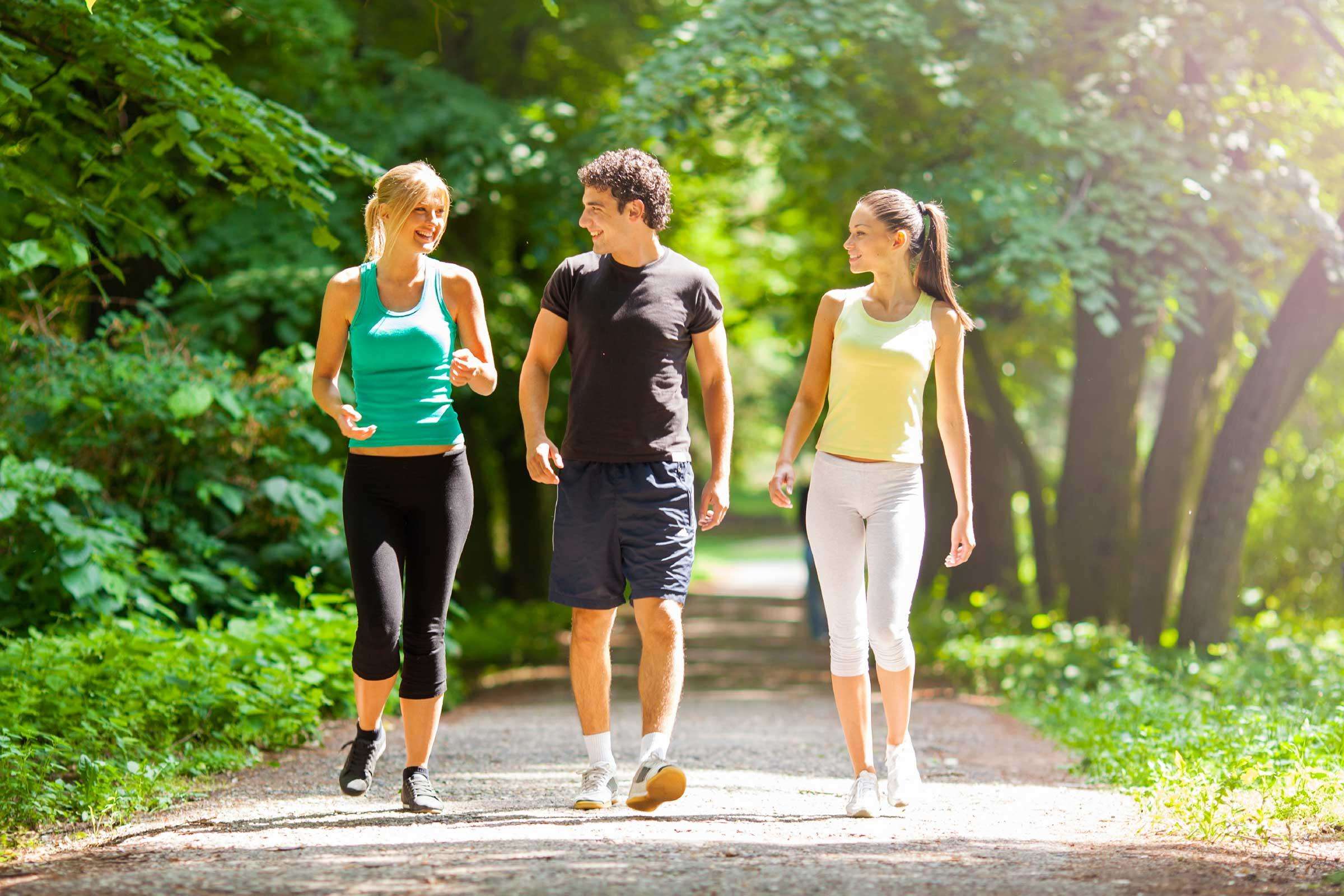 रोज़ाना केवल तीस मिनट पैदल चलना आपको रख सकता है स्वस्थ, जानिए कैसे?