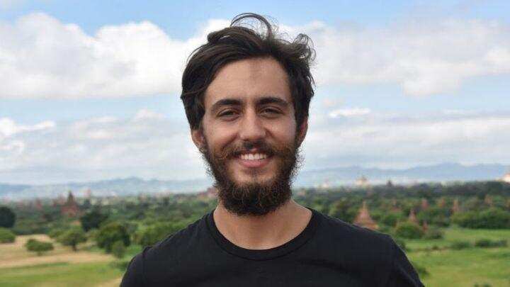 24 साल के इस राइडर ने बनाया बाइक चलाने का वर्ल्ड रिकॉर्ड, घूमे 6 महाद्वीप और 36 देश