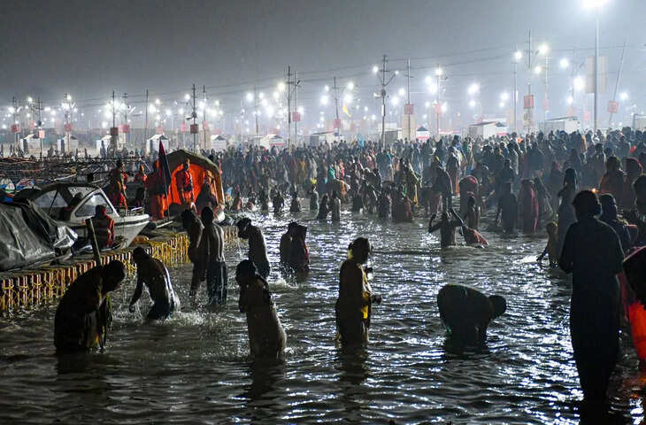 बसंत पंचमी पर संगम तट बना श्रद्धा का महासागर, माघ मेले में 3.56 करोड़ भक्तों का रिकॉर्ड स्नान​​​​​​​