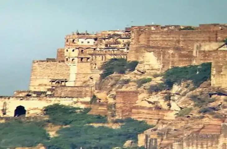 Jodhpur &nbsp;मसुरिया की पहाड़ी पर ऐसी दूरबीन- किले में 7 किमी दूर से घूमते हैं लोग, घंटाघर की घड़ी का समय भी दिखता है