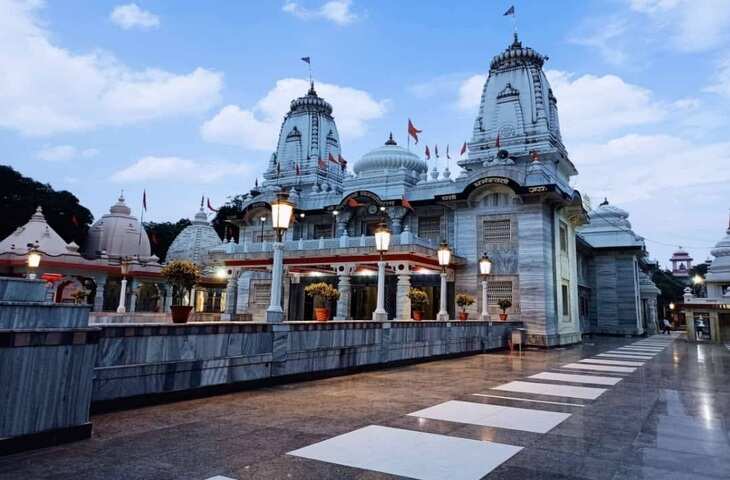 हिंदू-मुस्लिम एकता की मिसाल बना उत्तर प्रदेश का यह मंदिर, मुस्लिम संभालते हैं दान का हिसाब, कभी नहीं हुई चोरी