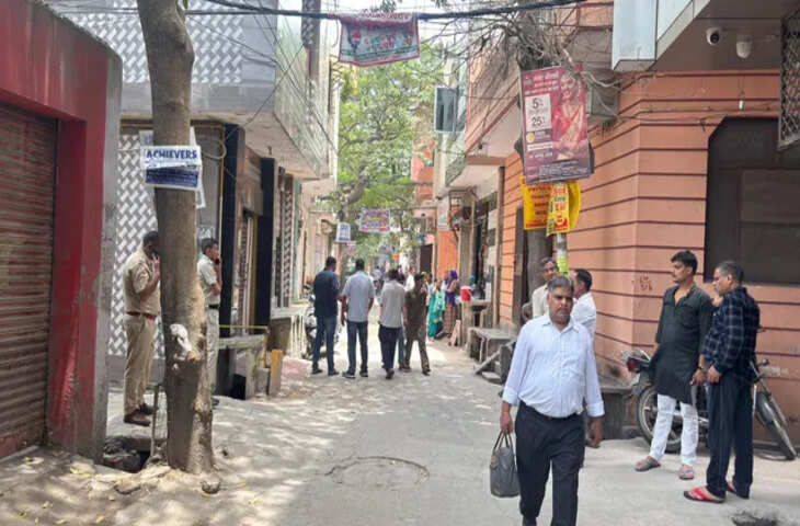 पूर्वी दिल्ली में सनसनी: पिता और 12 वर्षीय बेटे के शव घर में फंदे से लटके मिले, जांच में जुटी पुलिस