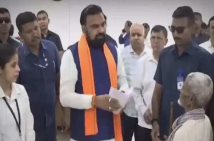 मधेपुरा में बुजुर्ग से धोखाधड़ी का आरोप, नशीला पदार्थ देकर जमीन रजिस्ट्री कराने का मामला; पीड़ित ने सीएम दरबार में लगाई गुहार