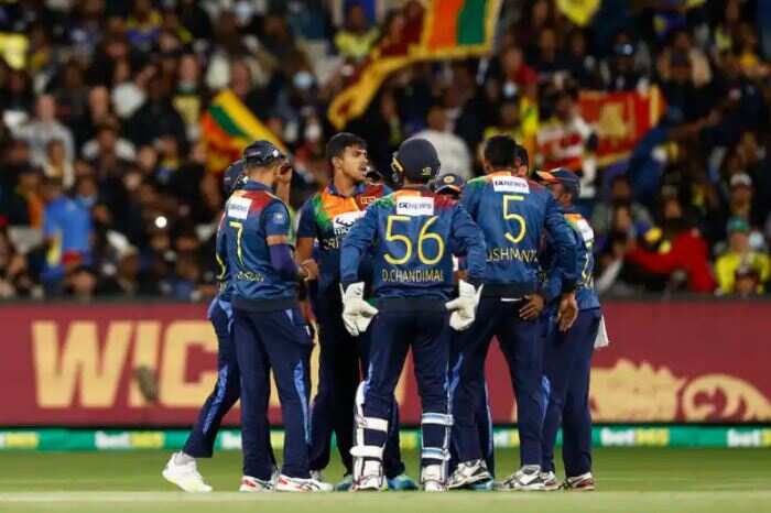 "Kusal Mendis --11111111111111111111111" "Kusal Mendis --1111111111111111111" "Kusal Mendis --11111111111111" "Kusal Mendis --111111111" 