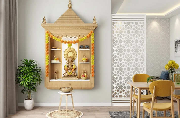 घर के मंदिर में रखी ये 5 वस्तुएं ला सकती हैं गरीबी, वास्तु के अनुसार आज ही करें घर से बाहर&nbsp;