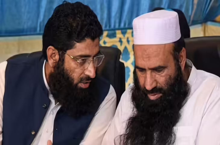 Saifullah Kasuri और Inam-ur-Rehman कौन ?&nbsp;शोएब अख्तर के भाई के जनाजे में शामिल होकर फिर चर्चा में आए,&nbsp;26/11 से जुड़े है तार&nbsp;