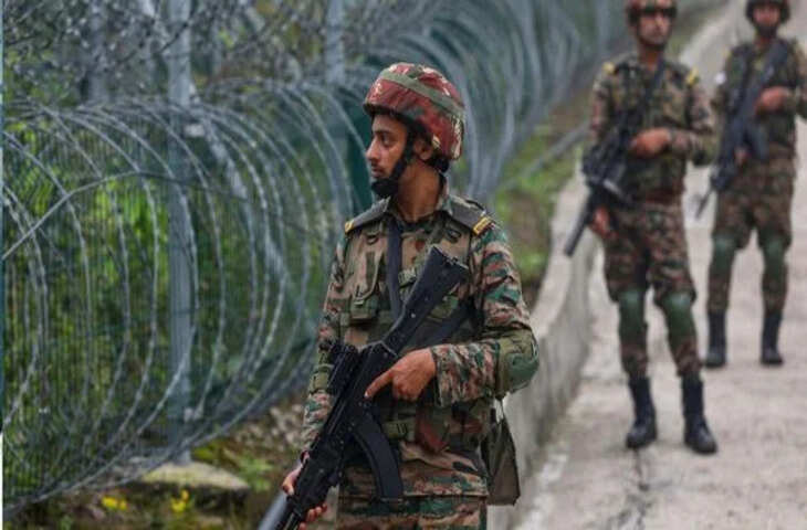 नए साल की खुशियों से पहले जम्मू-कश्मीर में हाई अलर्ट! सुरक्षा एजेंसियों ने तैनात किए अतिरिक्त जवान, जाने क्यों&nbsp;