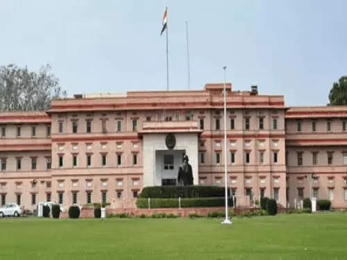 सचिवालय में बिना अनुमति फोटो-वीडियो बनाने पर होगी FIR, आम लोगों की एंट्री पर भी सख्ती