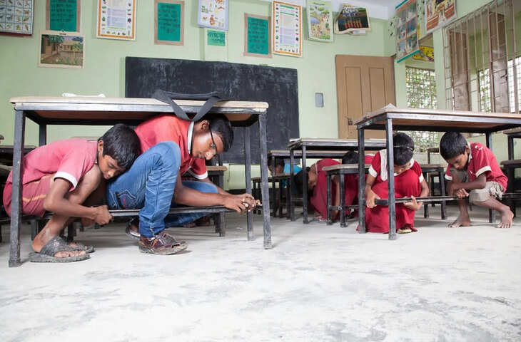 हवाई हमले की तैयारी बढ़ाने के लिए मई को 10 स्कूलों में मॉक ड्रिल का आयोजन किया जाएगा