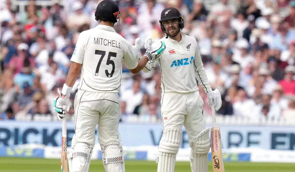ENG vs NZ 1st Test mitchell blundell111